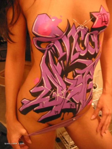 01-body-painting-fest-083008jpg-370x494.jpg